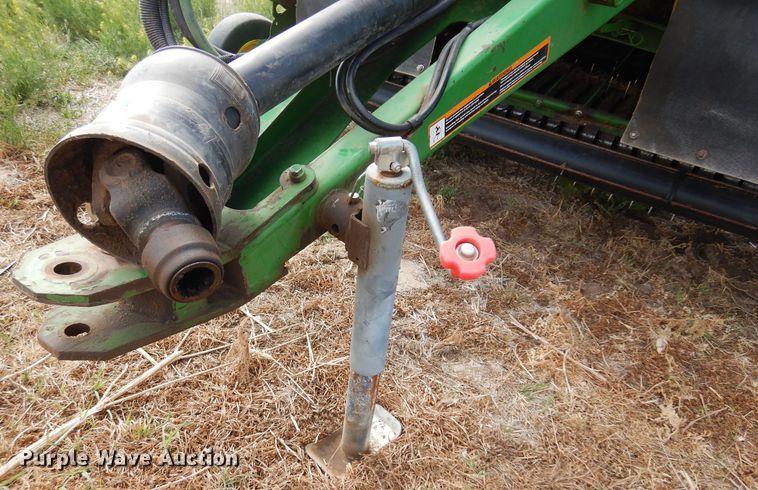 image for item DK0840 2007 John Deere 568  round baler