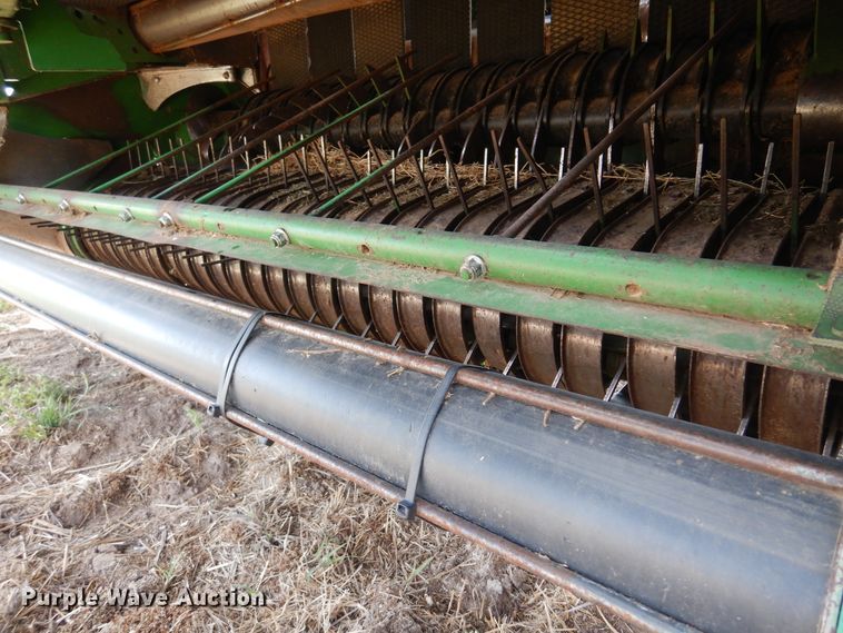 image for item DK0840 2007 John Deere 568  round baler