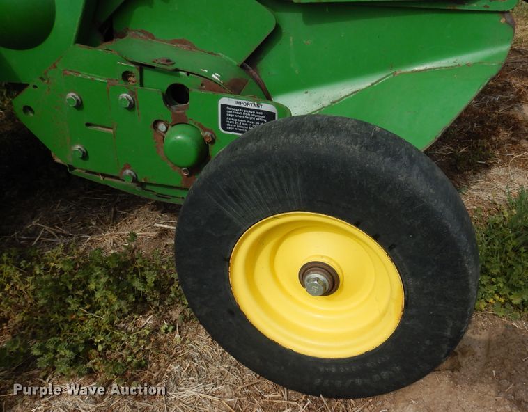 image for item DK0840 2007 John Deere 568  round baler