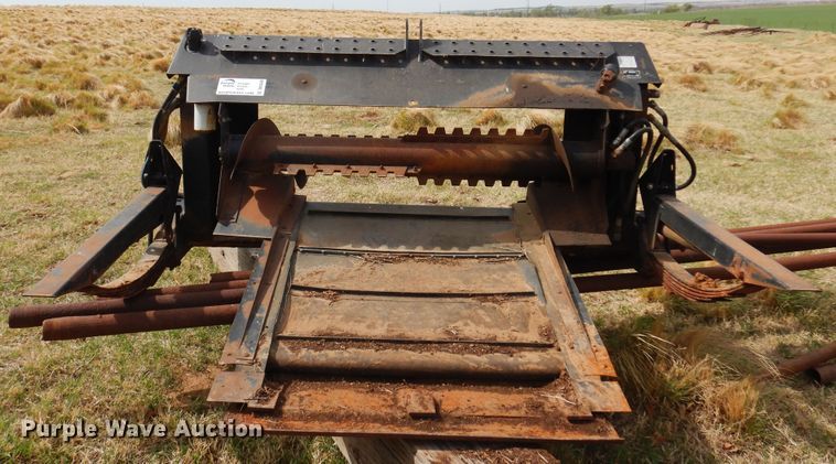 image for item DK0846 1999 MacDon  header adapter