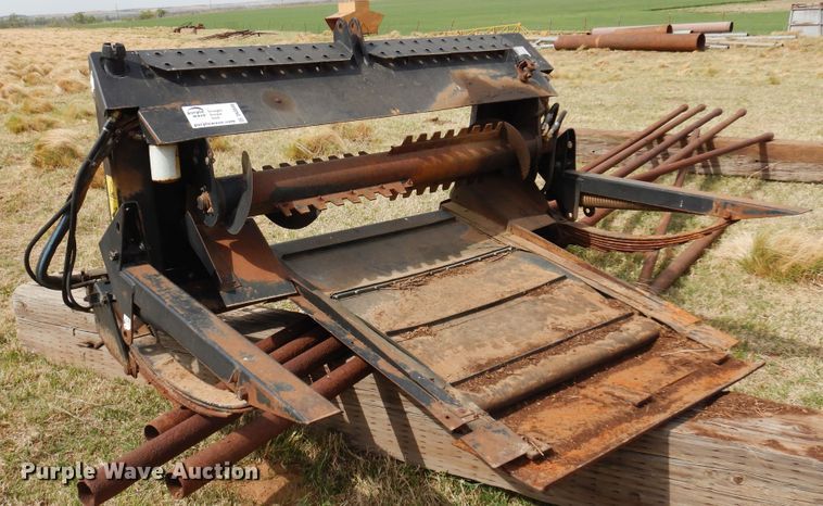 image for item DK0846 1999 MacDon  header adapter