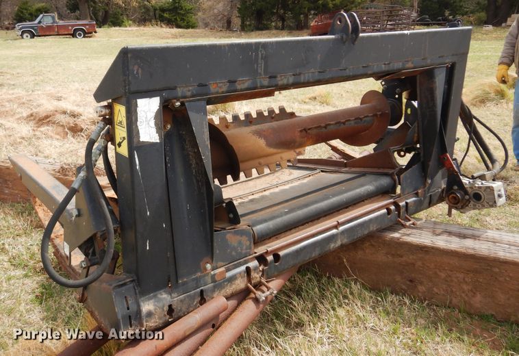 image for item DK0846 1999 MacDon  header adapter