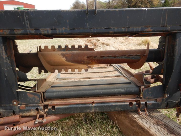 image for item DK0846 1999 MacDon  header adapter