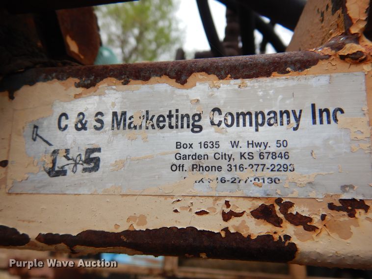 image for item DK0856 C&S  livestock squeeze chute