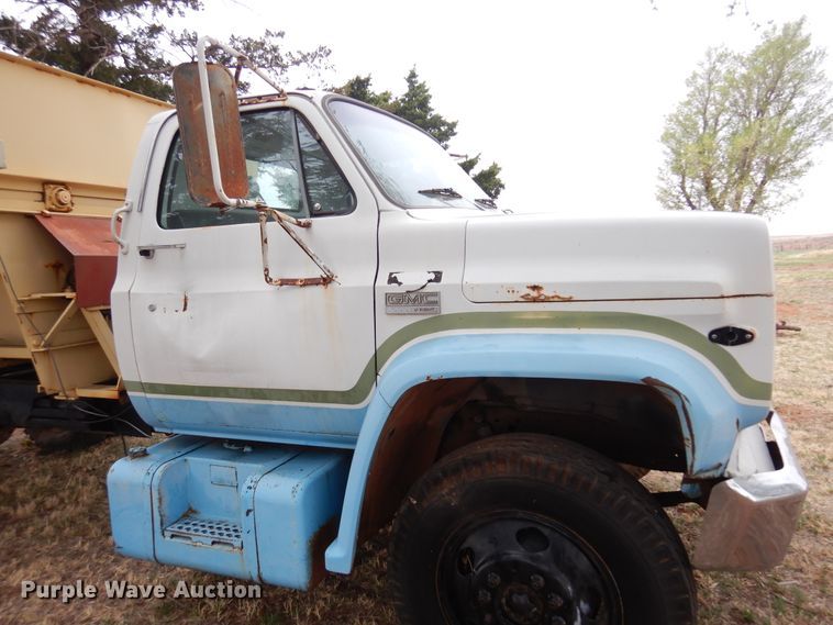 image for item DK0857 1979 GMC 6000  feed mixer truck