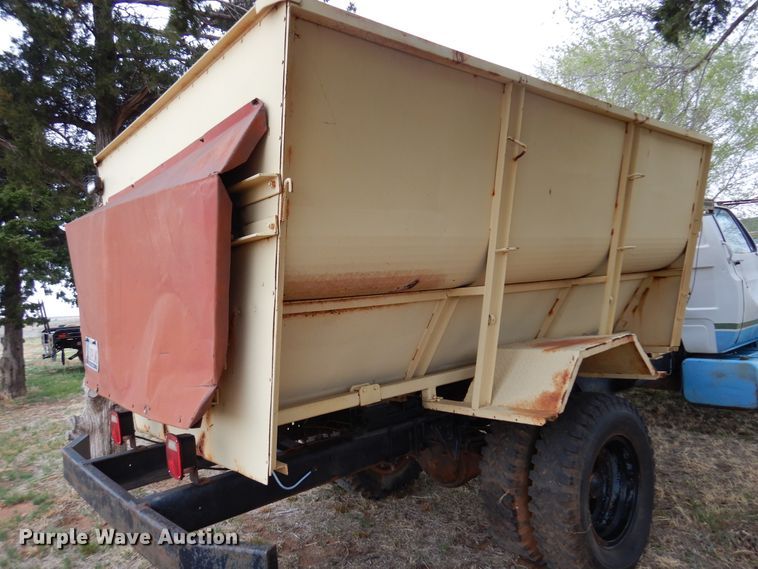 image for item DK0857 1979 GMC 6000  feed mixer truck