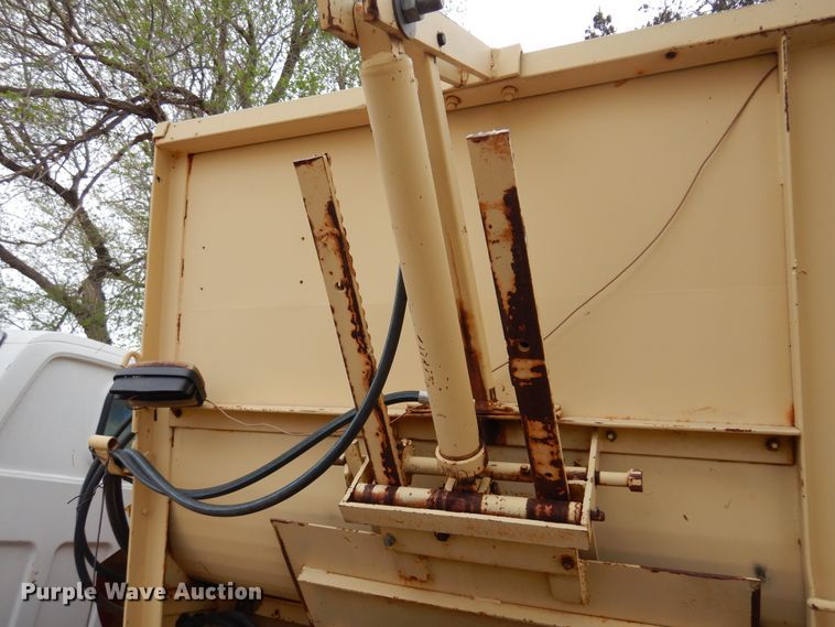 image for item DK0857 1979 GMC 6000  feed mixer truck