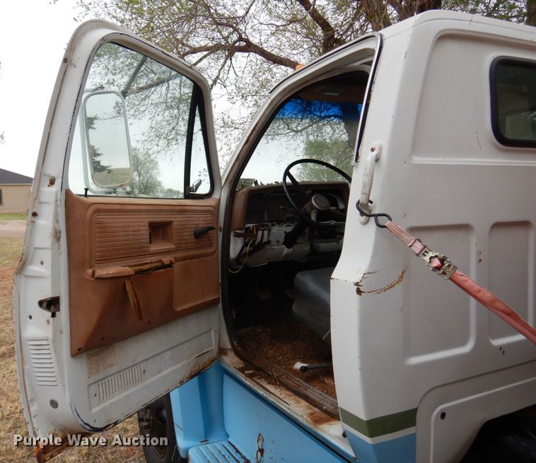 image for item DK0857 1979 GMC 6000  feed mixer truck