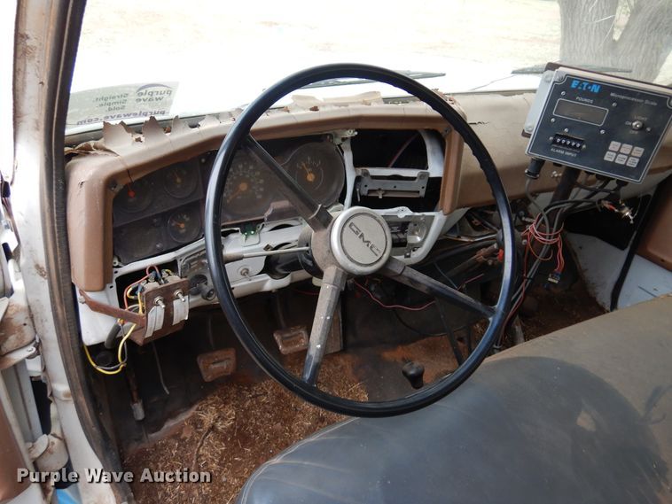 image for item DK0857 1979 GMC 6000  feed mixer truck