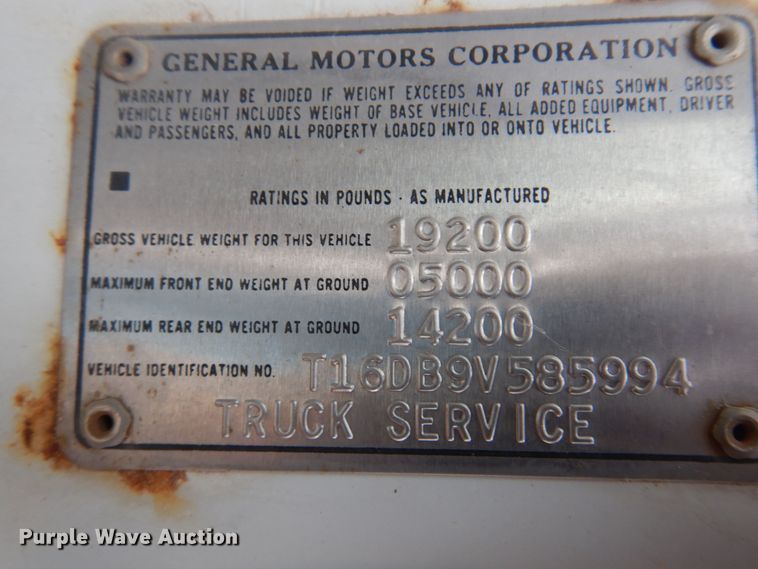 image for item DK0857 1979 GMC 6000  feed mixer truck