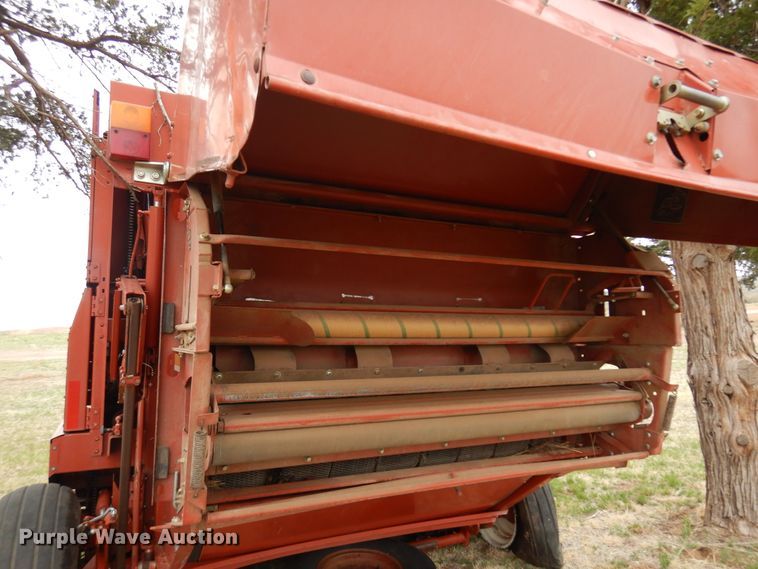 image for item DK0859 Hesston 856A  round baler