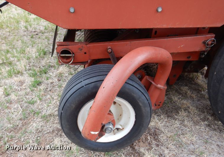 image for item DK0859 Hesston 856A  round baler