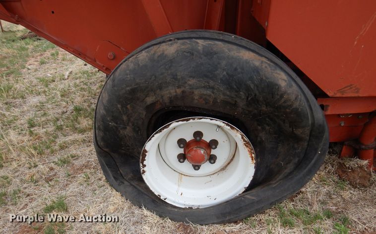 image for item DK0859 Hesston 856A  round baler