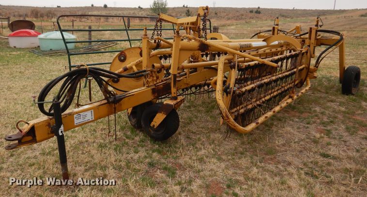 image for item DK0860 Vermeer R-23  hay rake