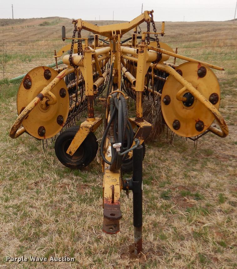 image for item DK0860 Vermeer R-23  hay rake