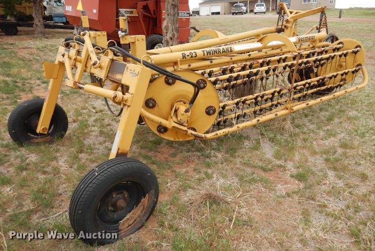 image for item DK0860 Vermeer R-23  hay rake