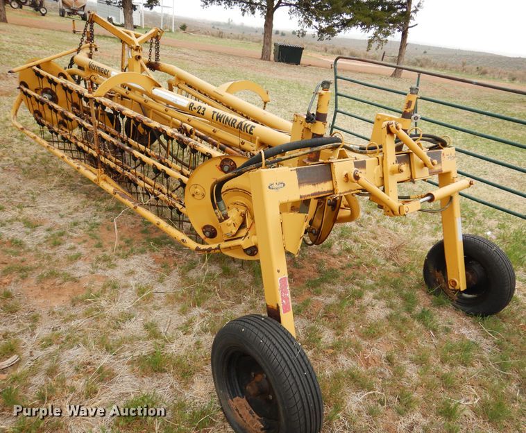 image for item DK0860 Vermeer R-23  hay rake