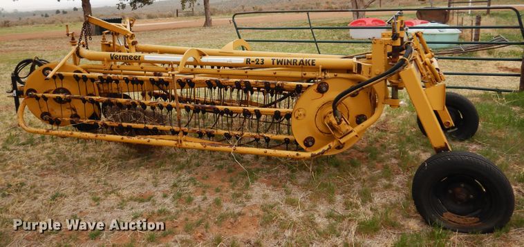 image for item DK0860 Vermeer R-23  hay rake