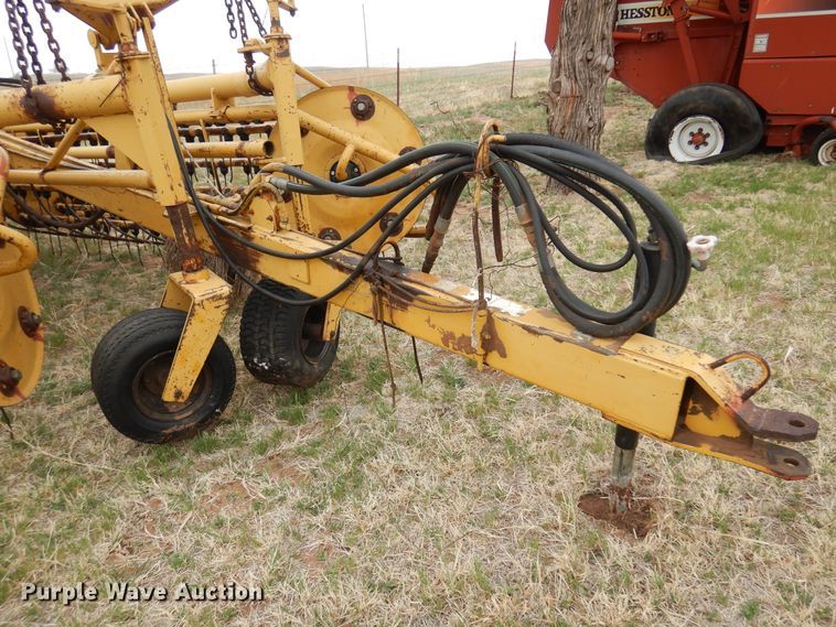 image for item DK0860 Vermeer R-23  hay rake