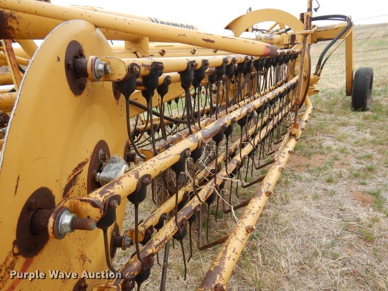 image for item DK0860 Vermeer R-23  hay rake