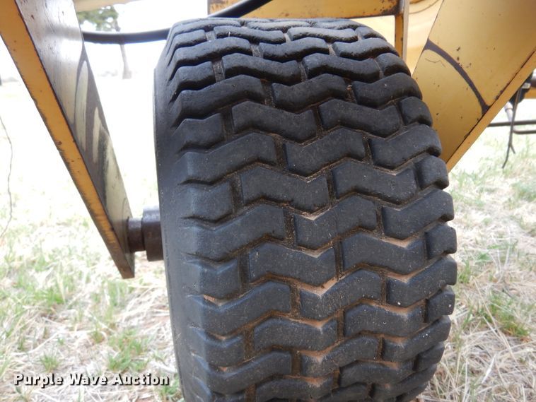 image for item DK0860 Vermeer R-23  hay rake