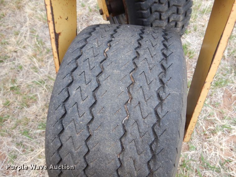 image for item DK0860 Vermeer R-23  hay rake