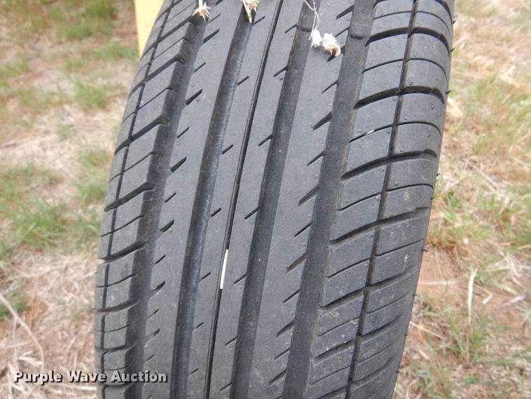 image for item DK0860 Vermeer R-23  hay rake