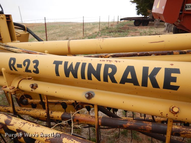 image for item DK0860 Vermeer R-23  hay rake