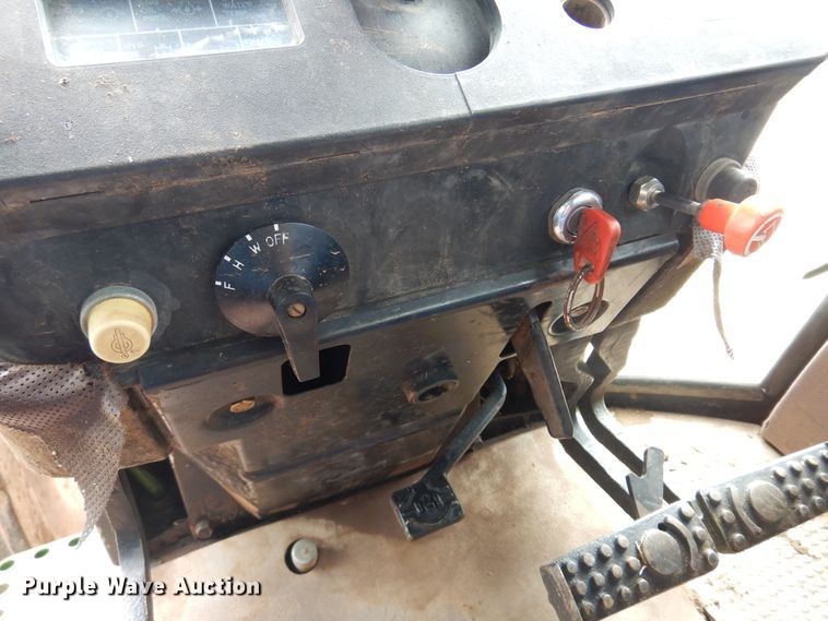 image for item DK0867 1983 John Deere 4650  tractor