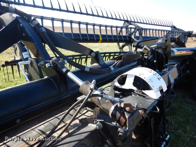 image for item DK0872 2011 Case IH 2162  flex draper head