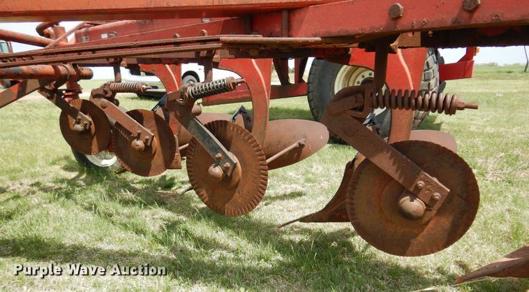 image for item DK0880 International 700  seven bottom plow