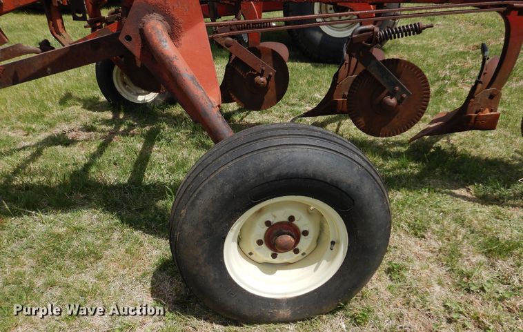 image for item DK0880 International 700  seven bottom plow