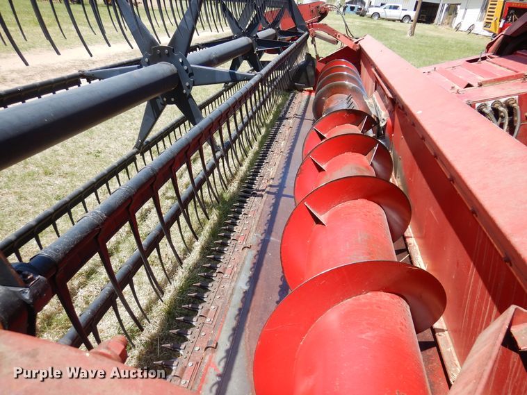 image for item DK0882 1989 Case IH 1640  combine