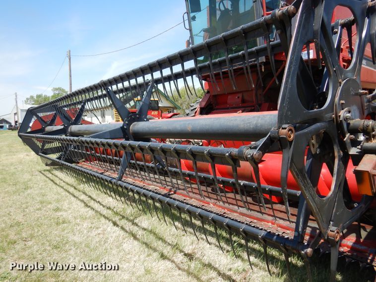 image for item DK0882 1989 Case IH 1640  combine