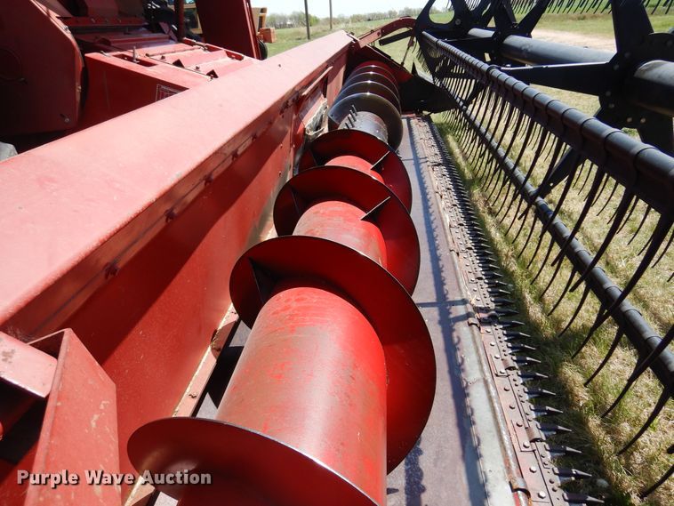 image for item DK0882 1989 Case IH 1640  combine