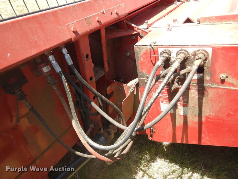 image for item DK0882 1989 Case IH 1640  combine