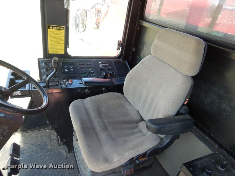 image for item DK0882 1989 Case IH 1640  combine