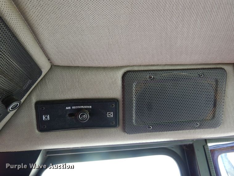 image for item DK0882 1989 Case IH 1640  combine