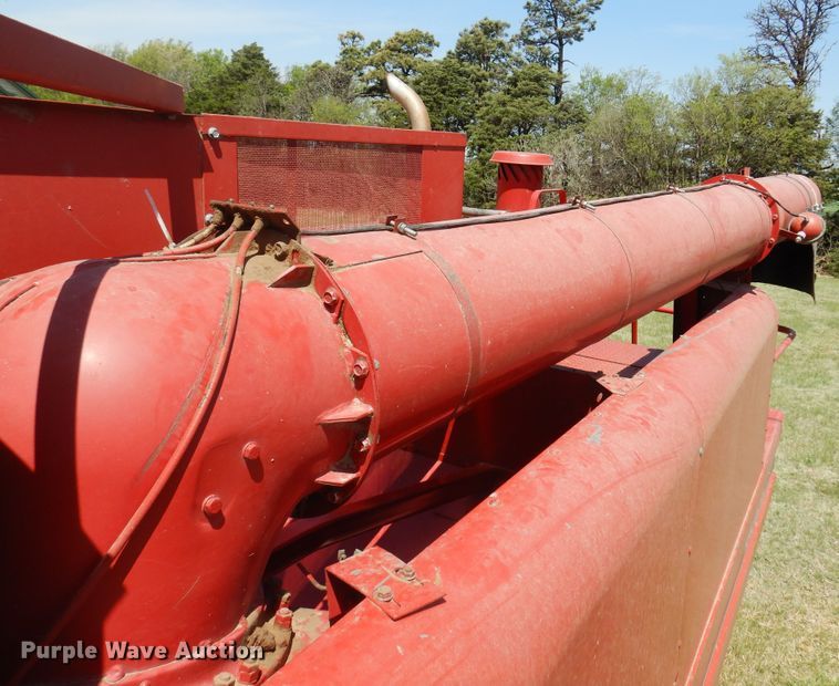 image for item DK0882 1989 Case IH 1640  combine