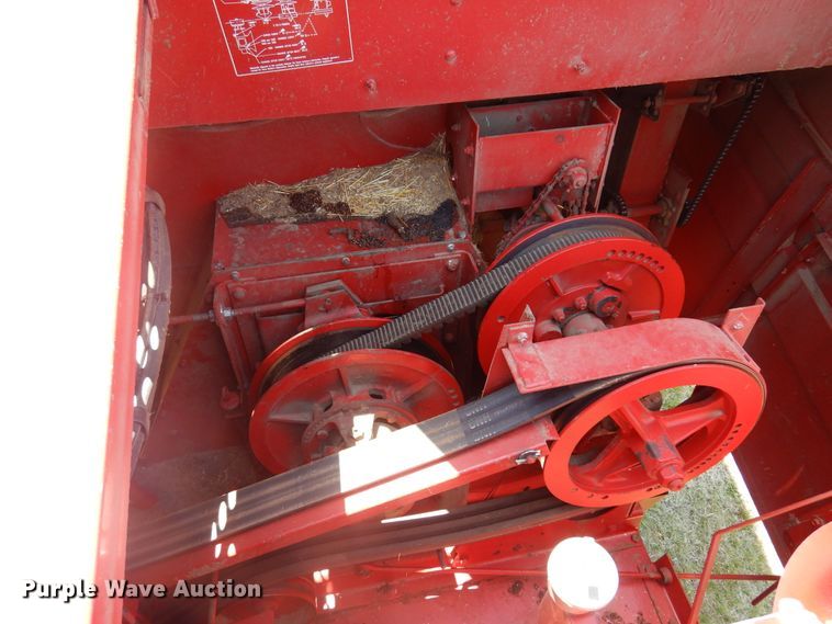 image for item DK0882 1989 Case IH 1640  combine