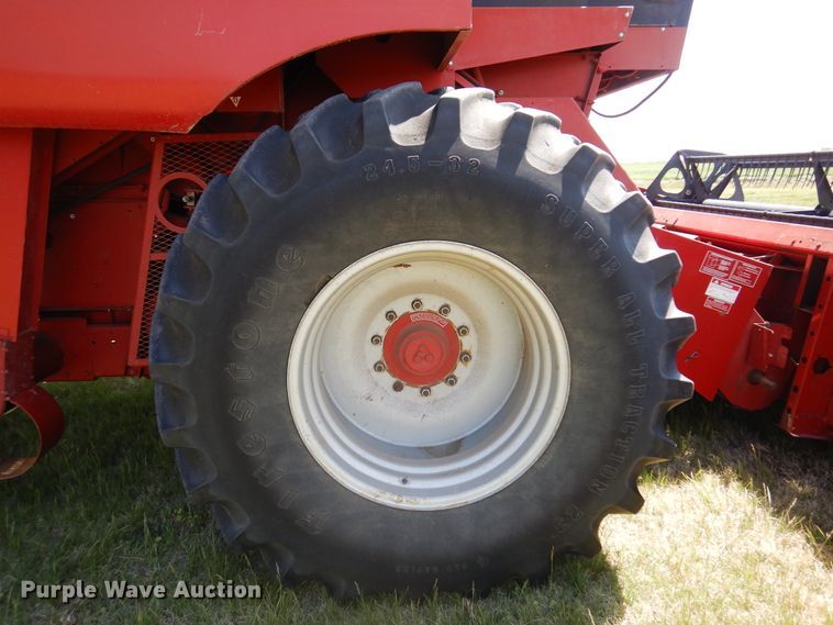image for item DK0882 1989 Case IH 1640  combine