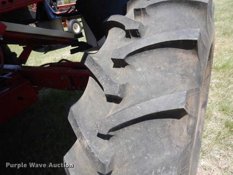 image for item DK0882 1989 Case IH 1640  combine