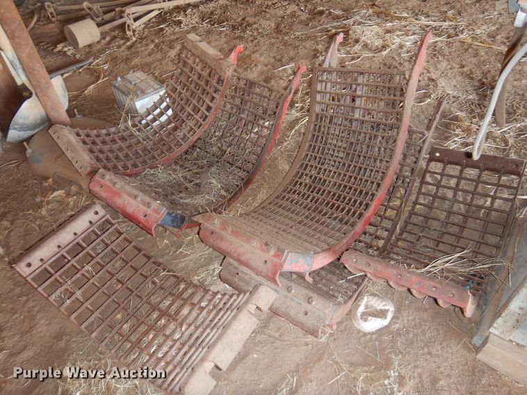 image for item DK0882 1989 Case IH 1640  combine