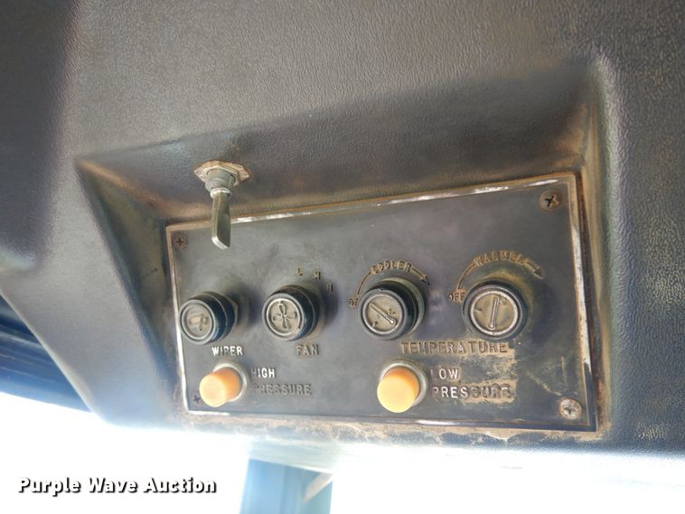 image for item DK0885 1978 Versatile 835  4WD tractor