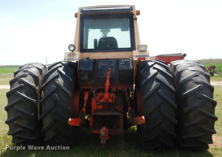 image for item DK0886 1972 Case 1370  Agri-King tractor