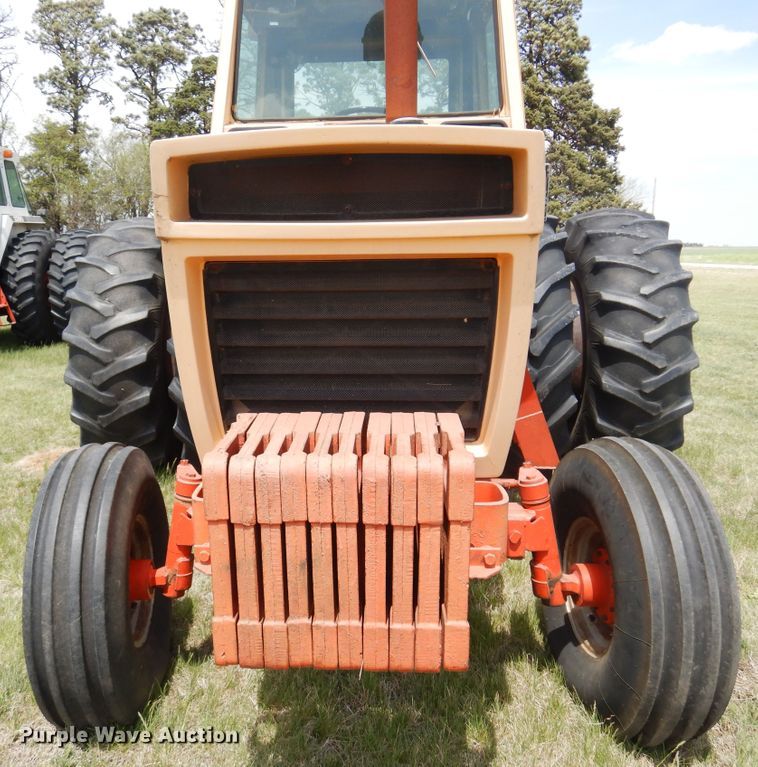 image for item DK0886 1972 Case 1370  Agri-King tractor