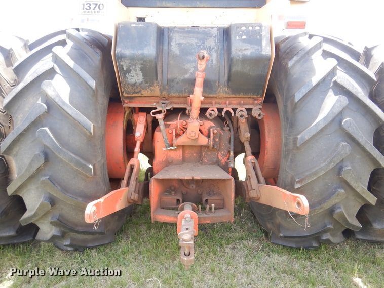 image for item DK0886 1972 Case 1370  Agri-King tractor