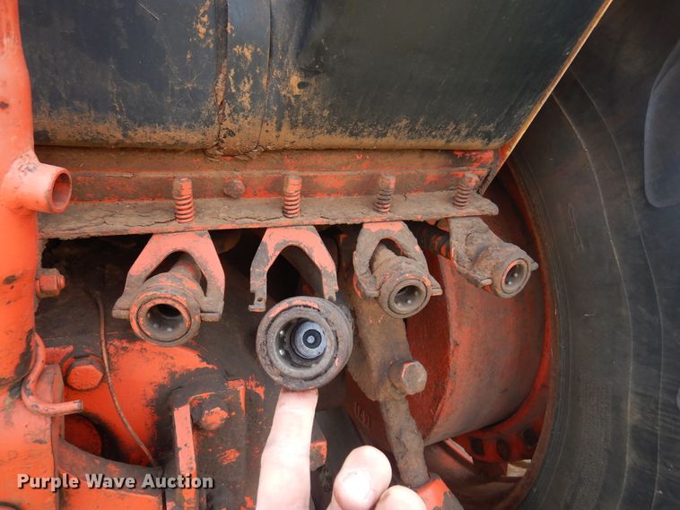 image for item DK0886 1972 Case 1370  Agri-King tractor