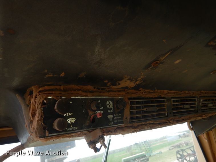 image for item DK0886 1972 Case 1370  Agri-King tractor