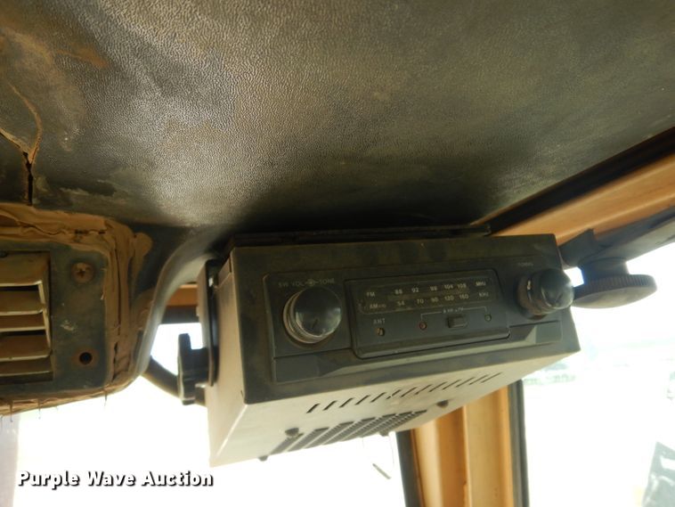 image for item DK0886 1972 Case 1370  Agri-King tractor